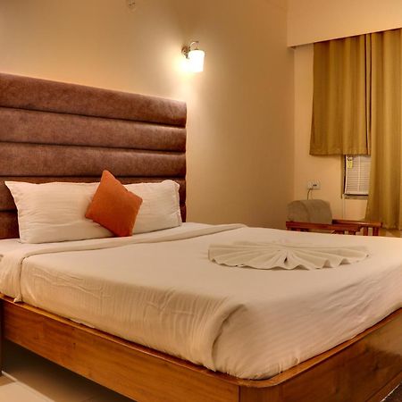 Jorhāt Hotel Earl Grey מראה חיצוני תמונה