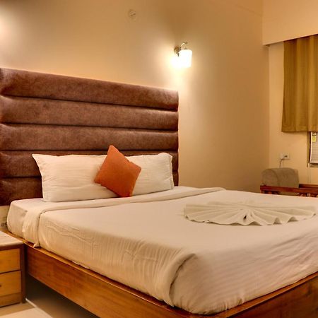 Jorhāt Hotel Earl Grey מראה חיצוני תמונה