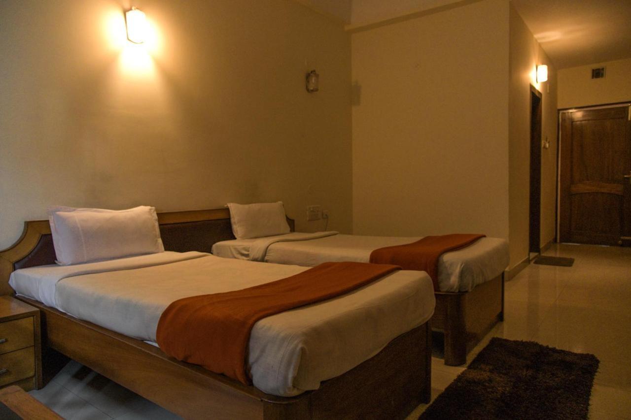 Jorhāt Hotel Earl Grey מראה חיצוני תמונה