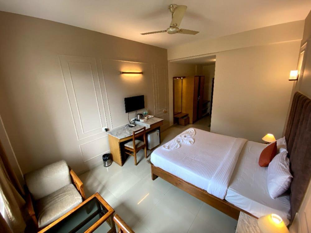 Jorhāt Hotel Earl Grey מראה חיצוני תמונה