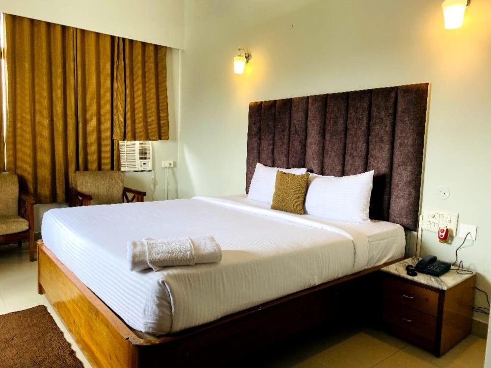 Jorhāt Hotel Earl Grey מראה חיצוני תמונה