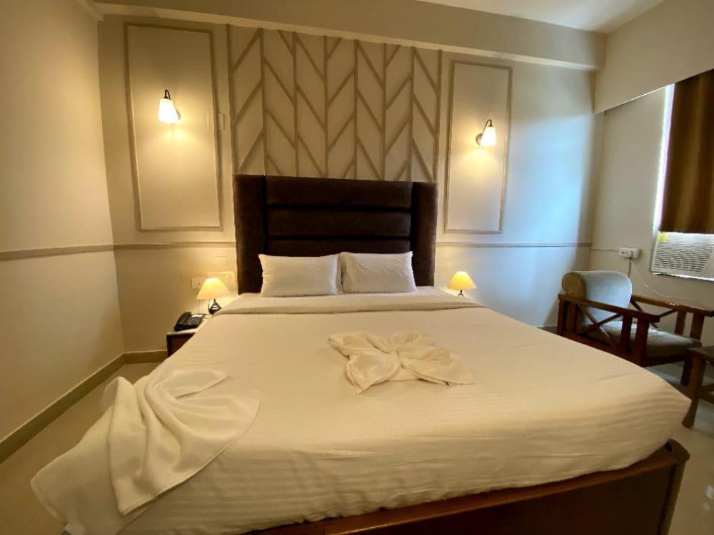 Jorhāt Hotel Earl Grey מראה חיצוני תמונה