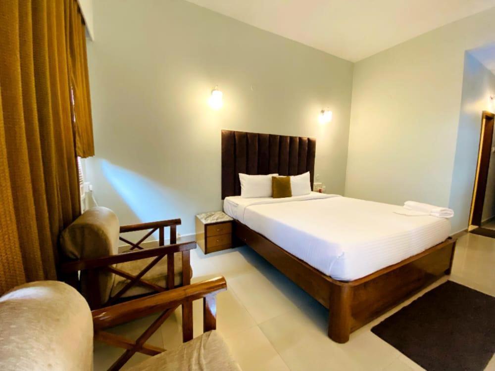 Jorhāt Hotel Earl Grey מראה חיצוני תמונה